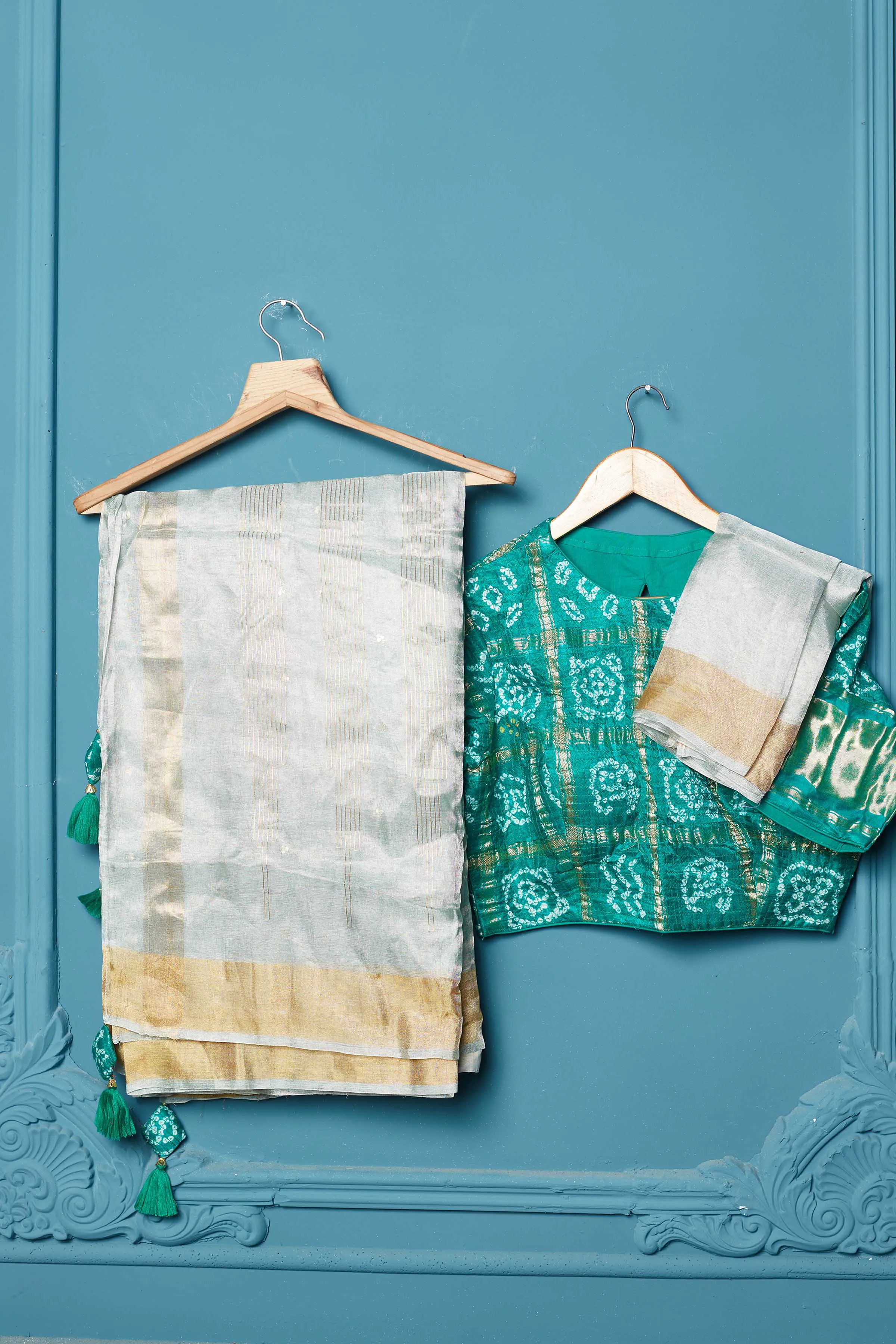 91A077 White Tissue Silk Saree with Green Bandhej Blouse