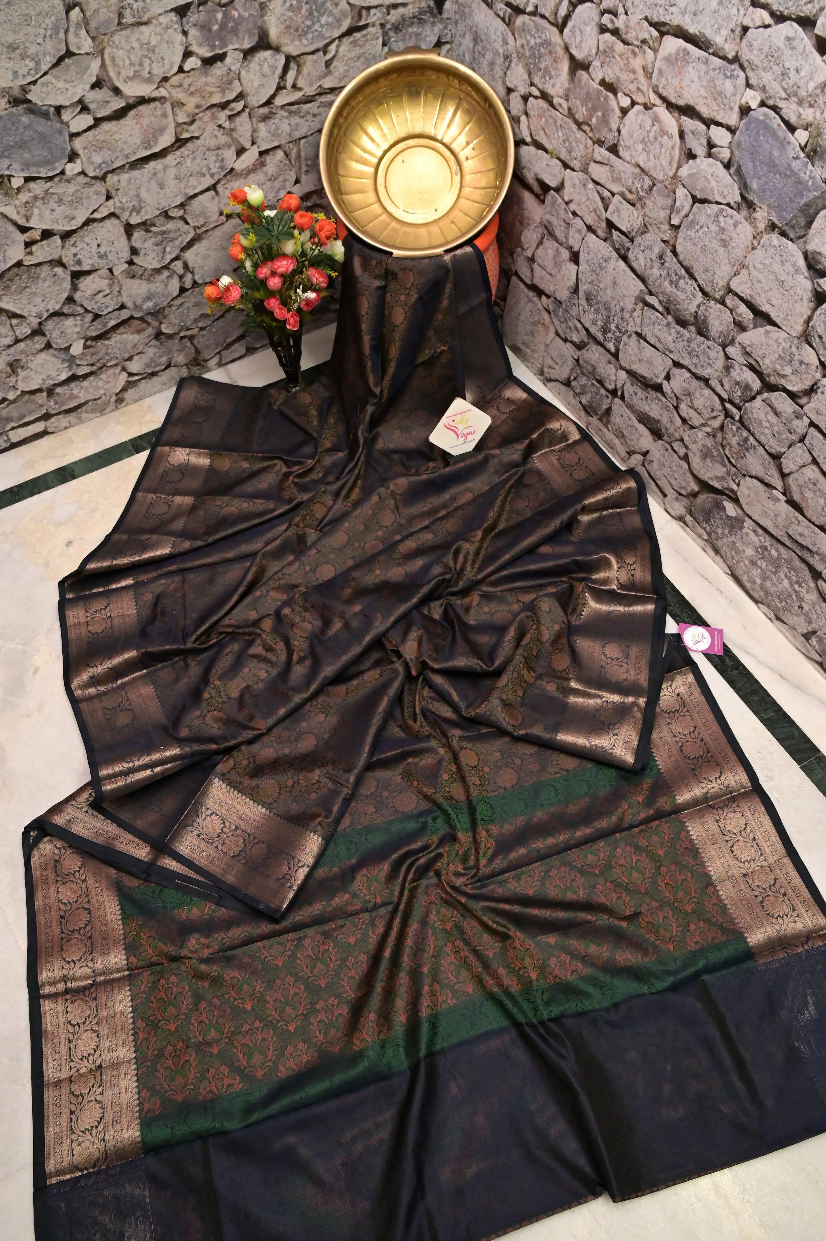 Deep Green Color Tanchoi Saree