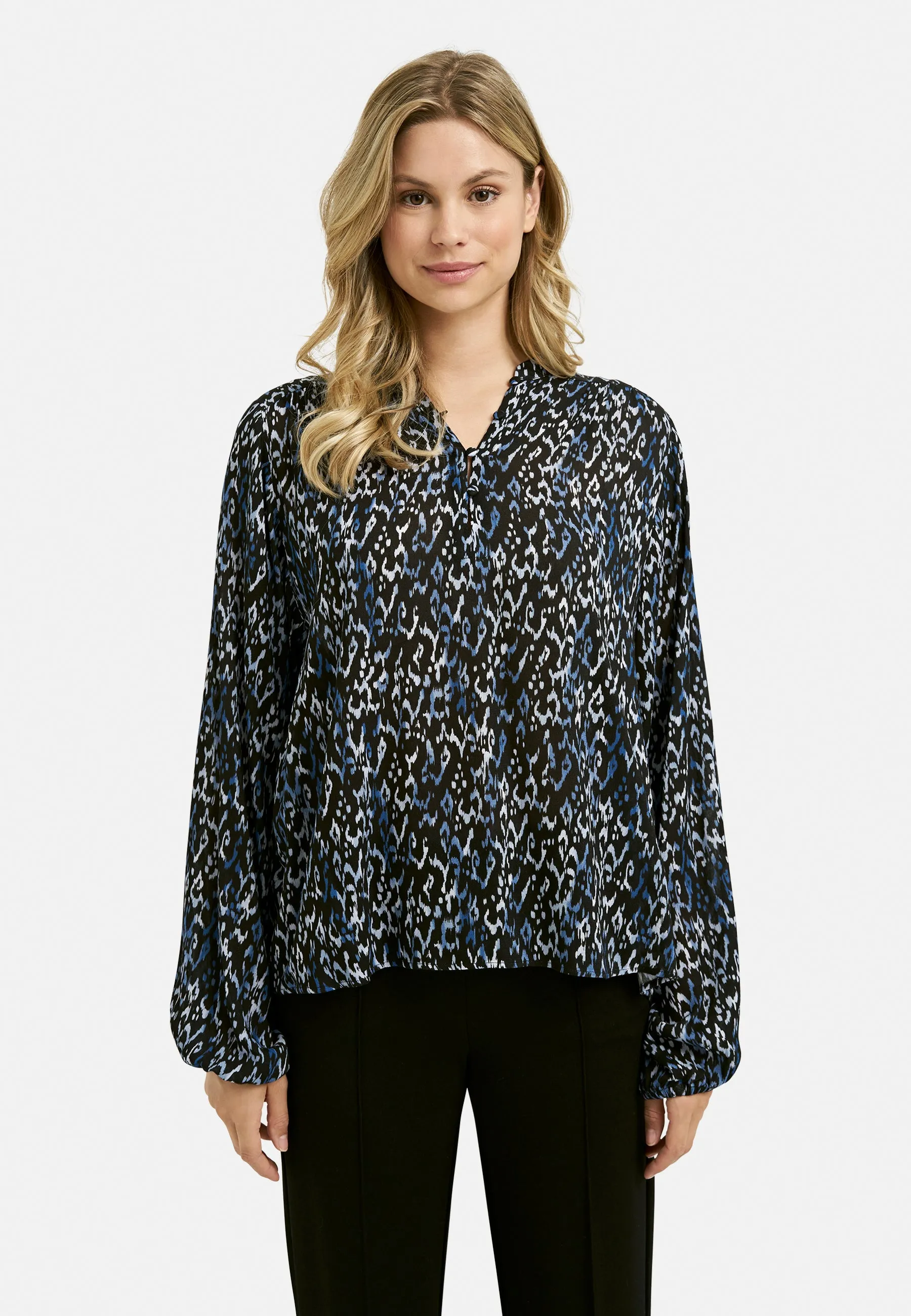 Flewing Volume Sleeve Blouse