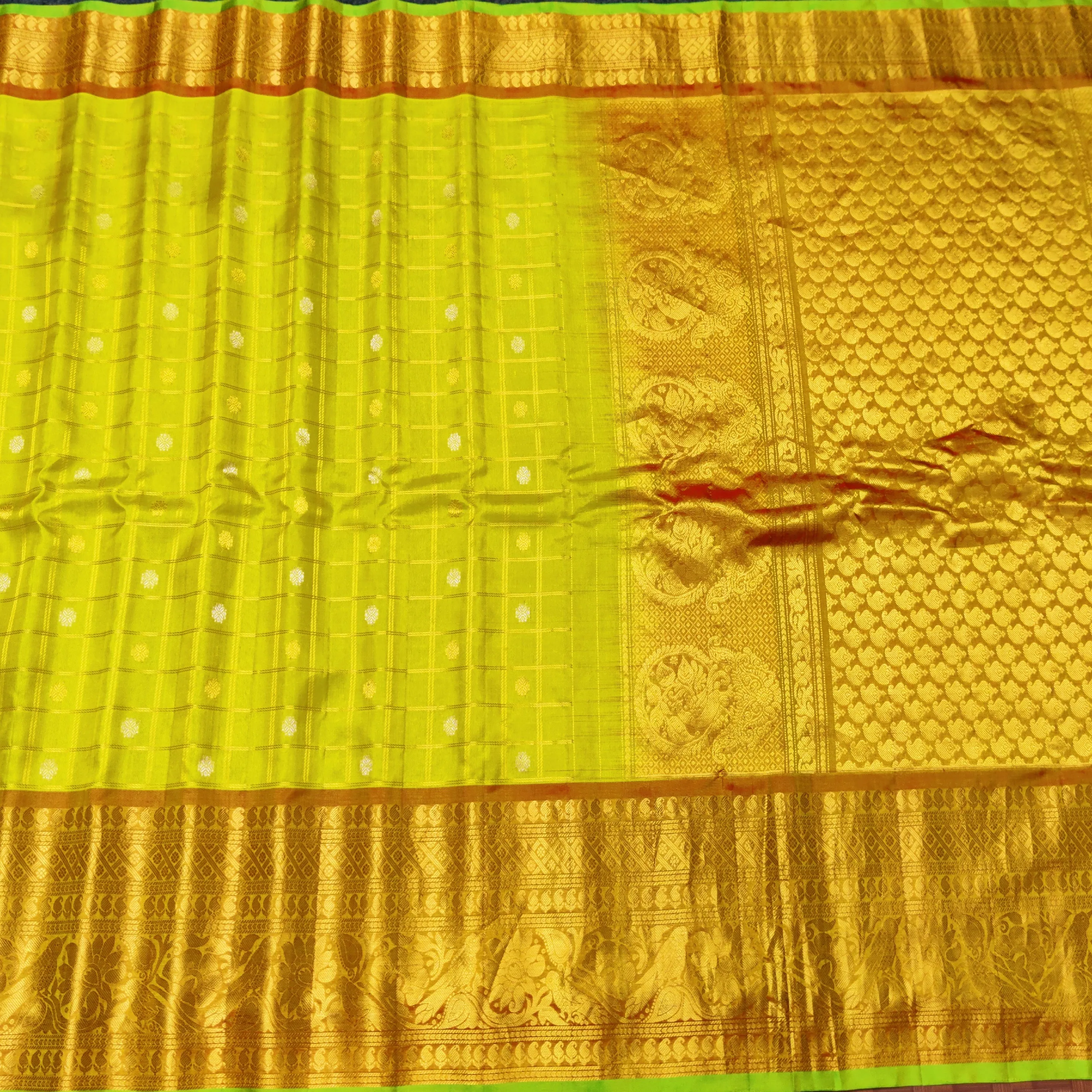 Gadwal Puresilk check sarees - GPS55