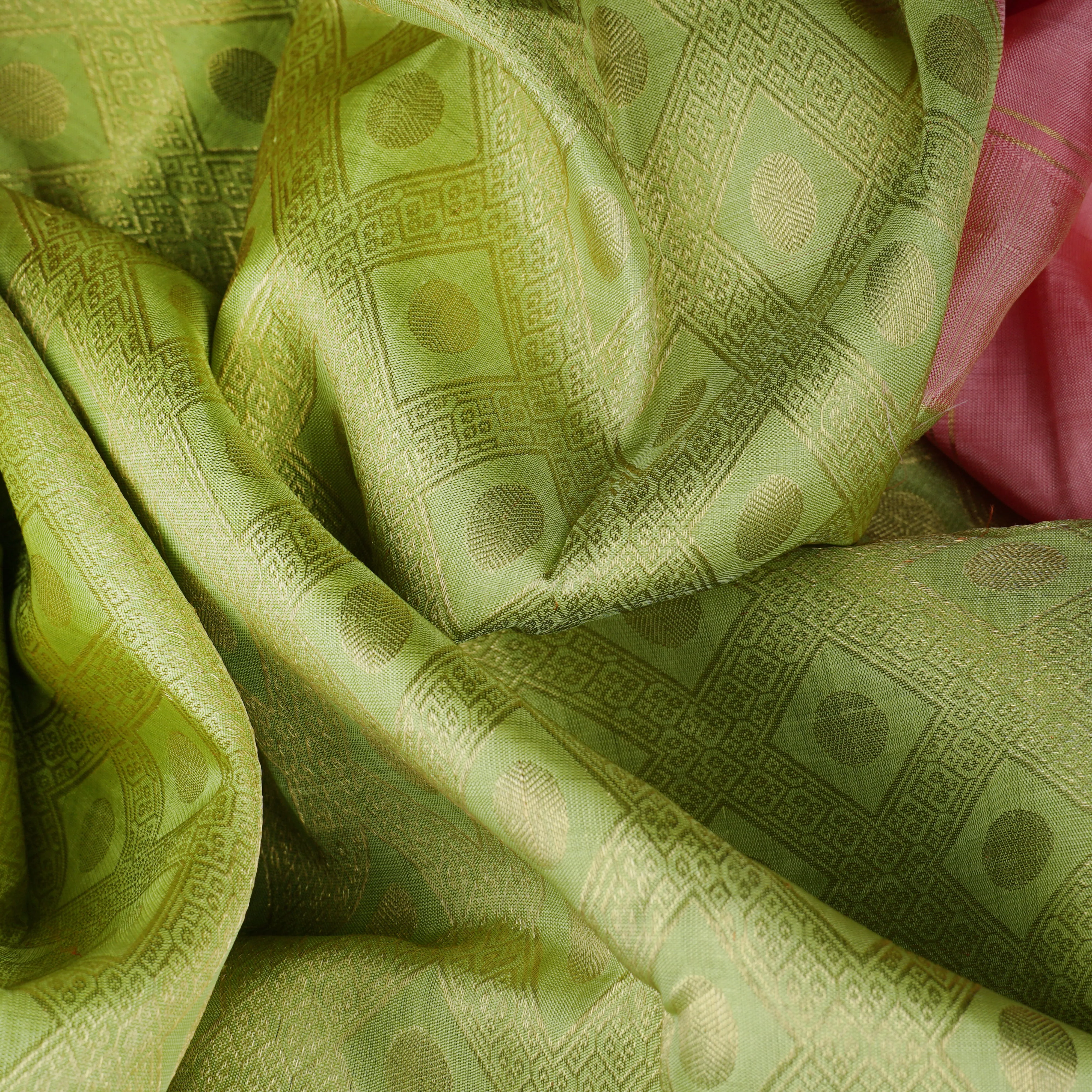 Handwoven Green with Pink Kanjivaram Silk Saree - 1705T005932DSC