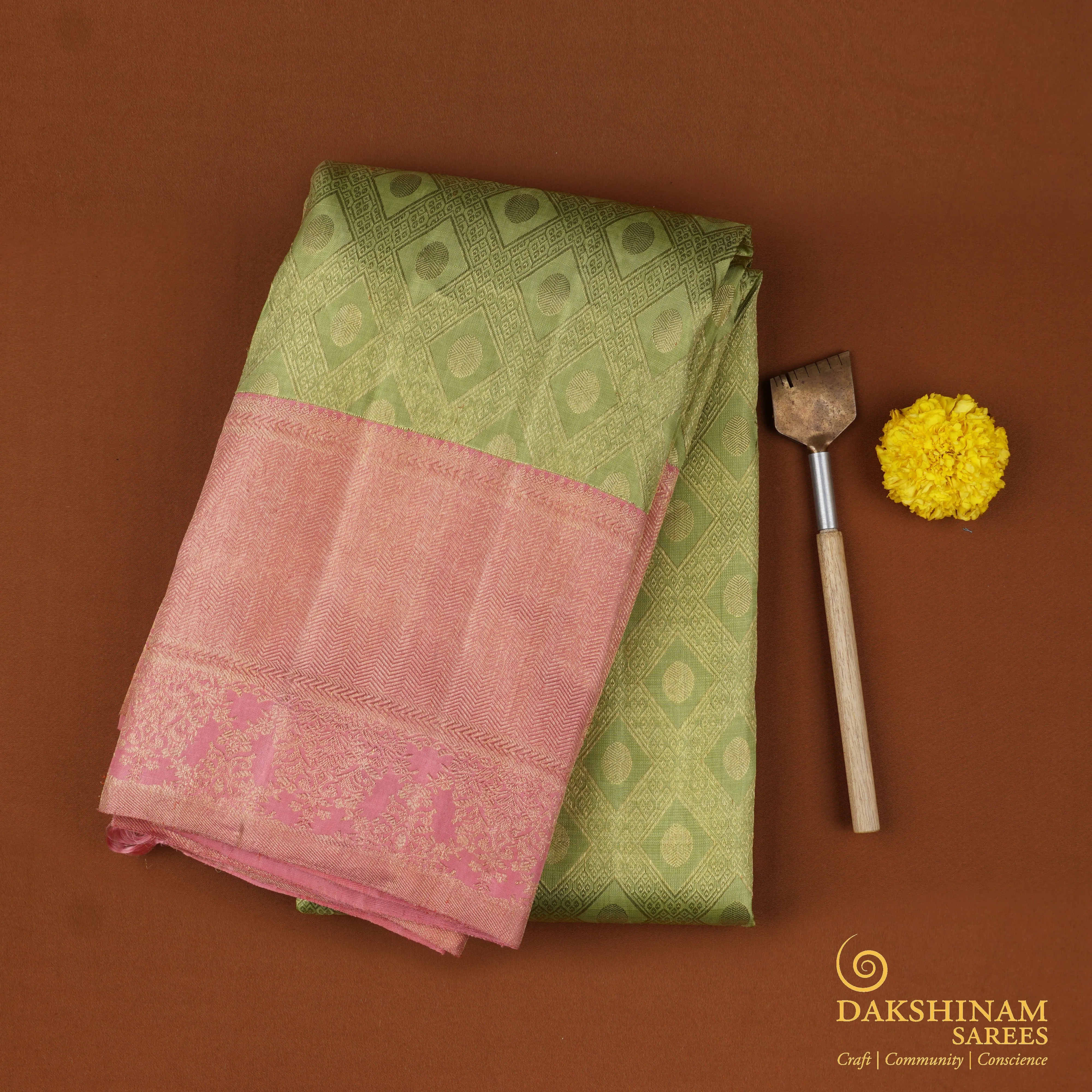 Handwoven Green with Pink Kanjivaram Silk Saree - 1705T005932DSC