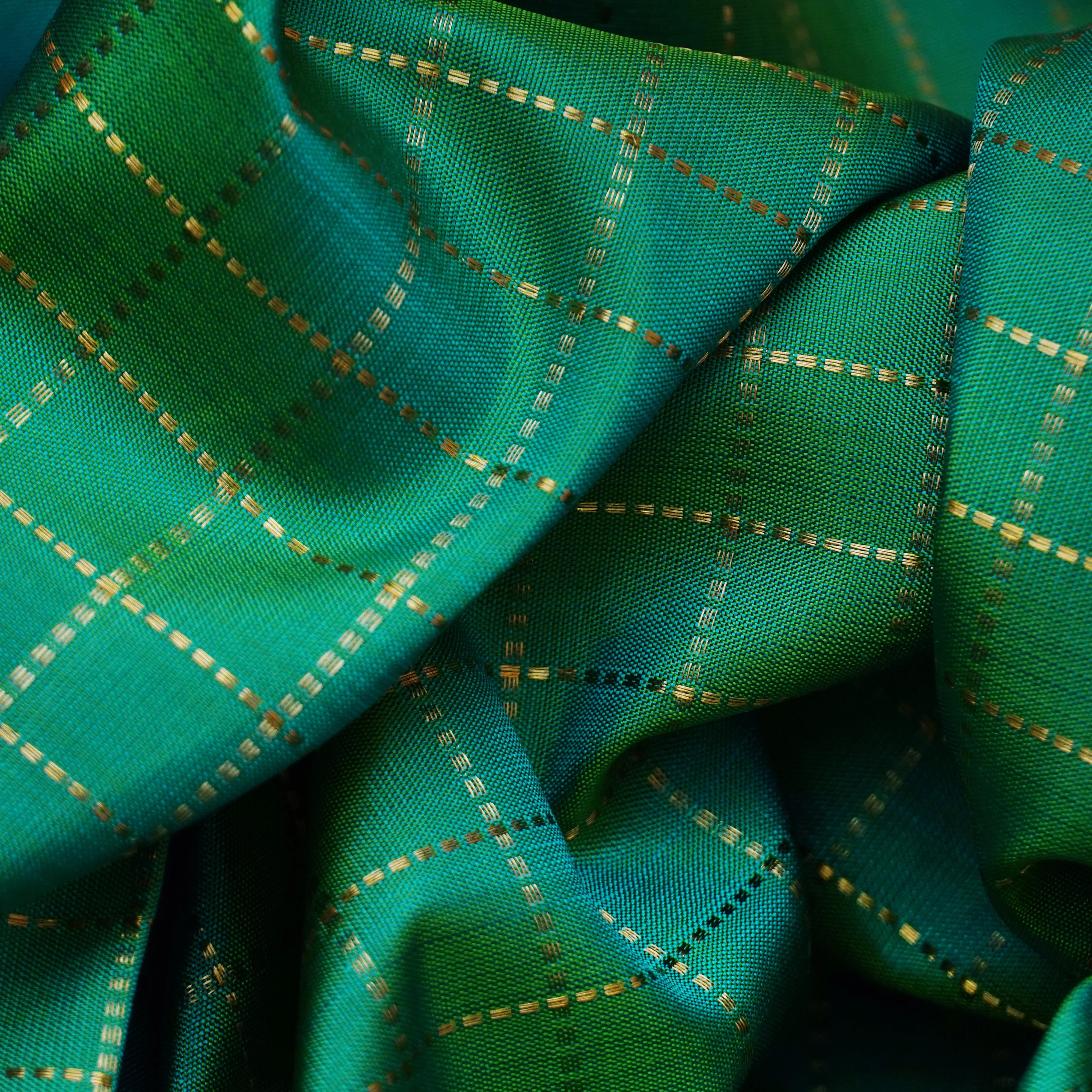 Handwoven Green with Pink Kanjivaram Silk Saree - 1905T008763DSC