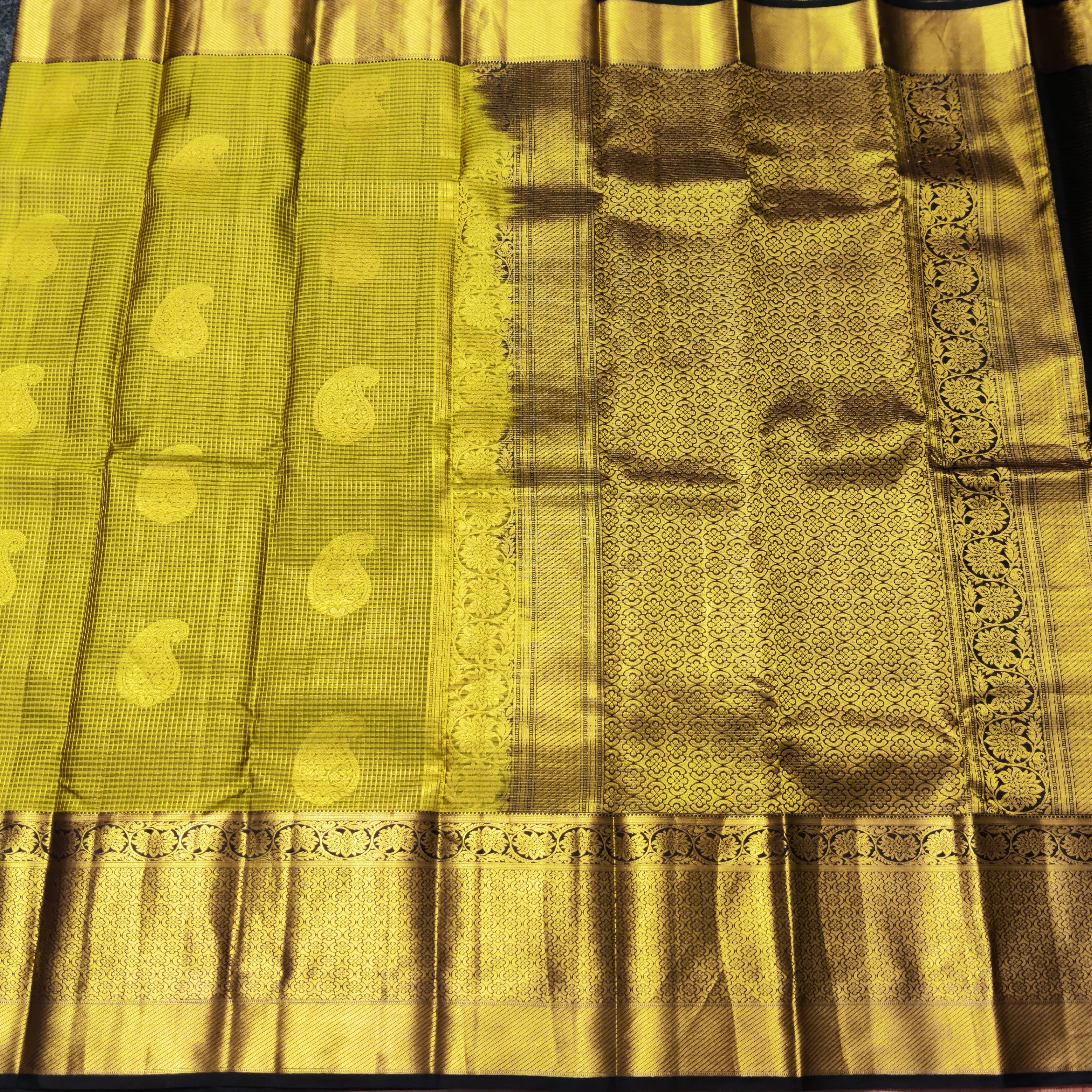 Kanchi pattu saree check design