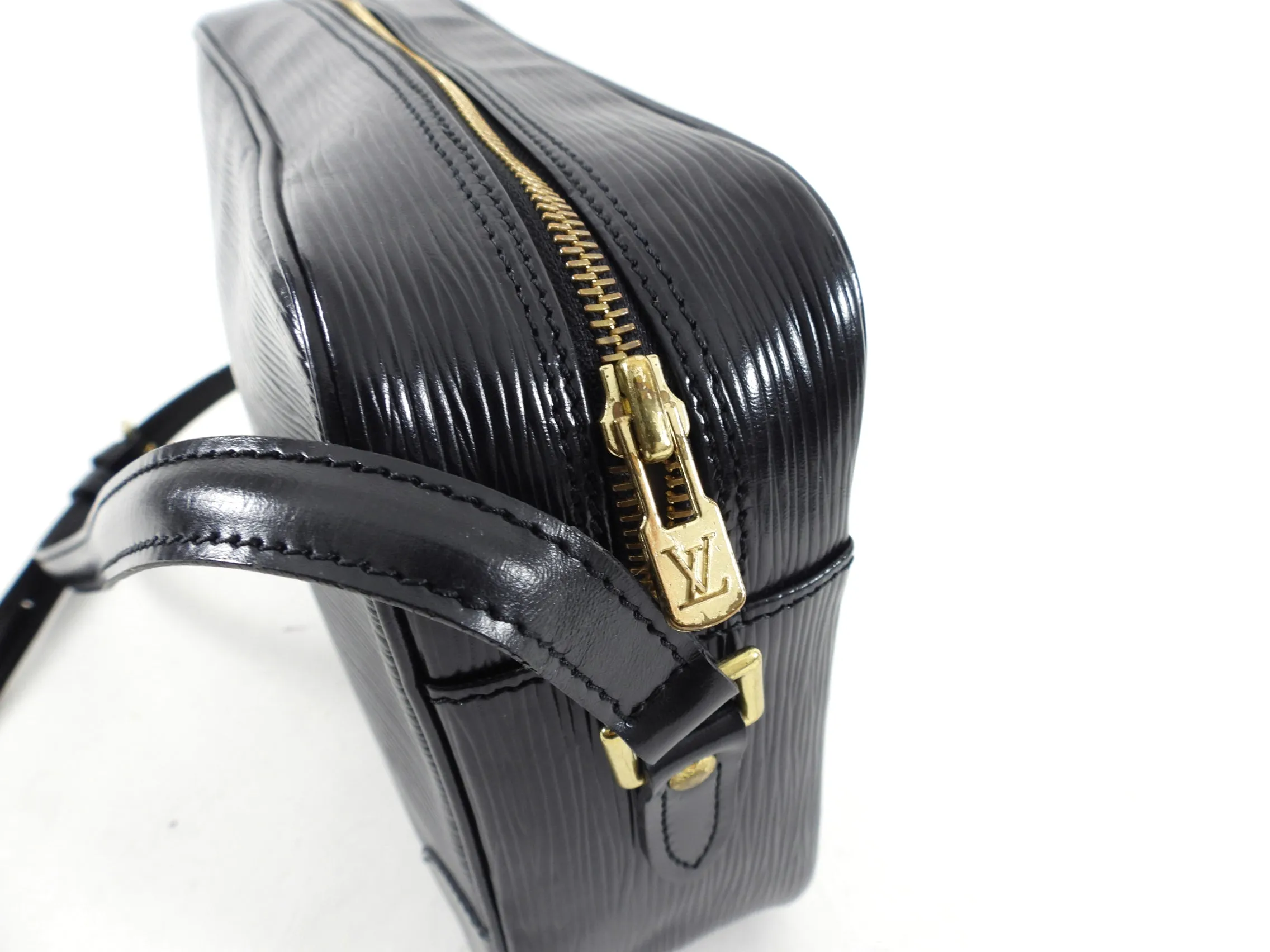 Louis Vuitton Vintage 1990 Black Epi Leather Trocadero Crossbody Bag