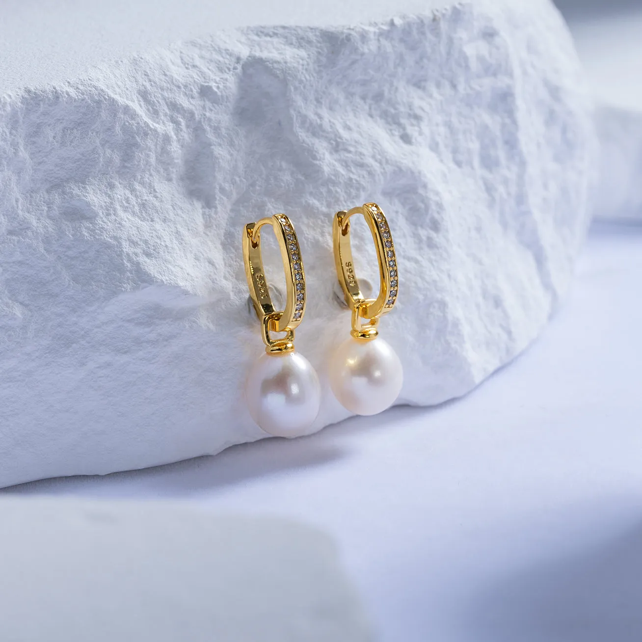 New Yorker Freshwater Pearl Earrings WE00557