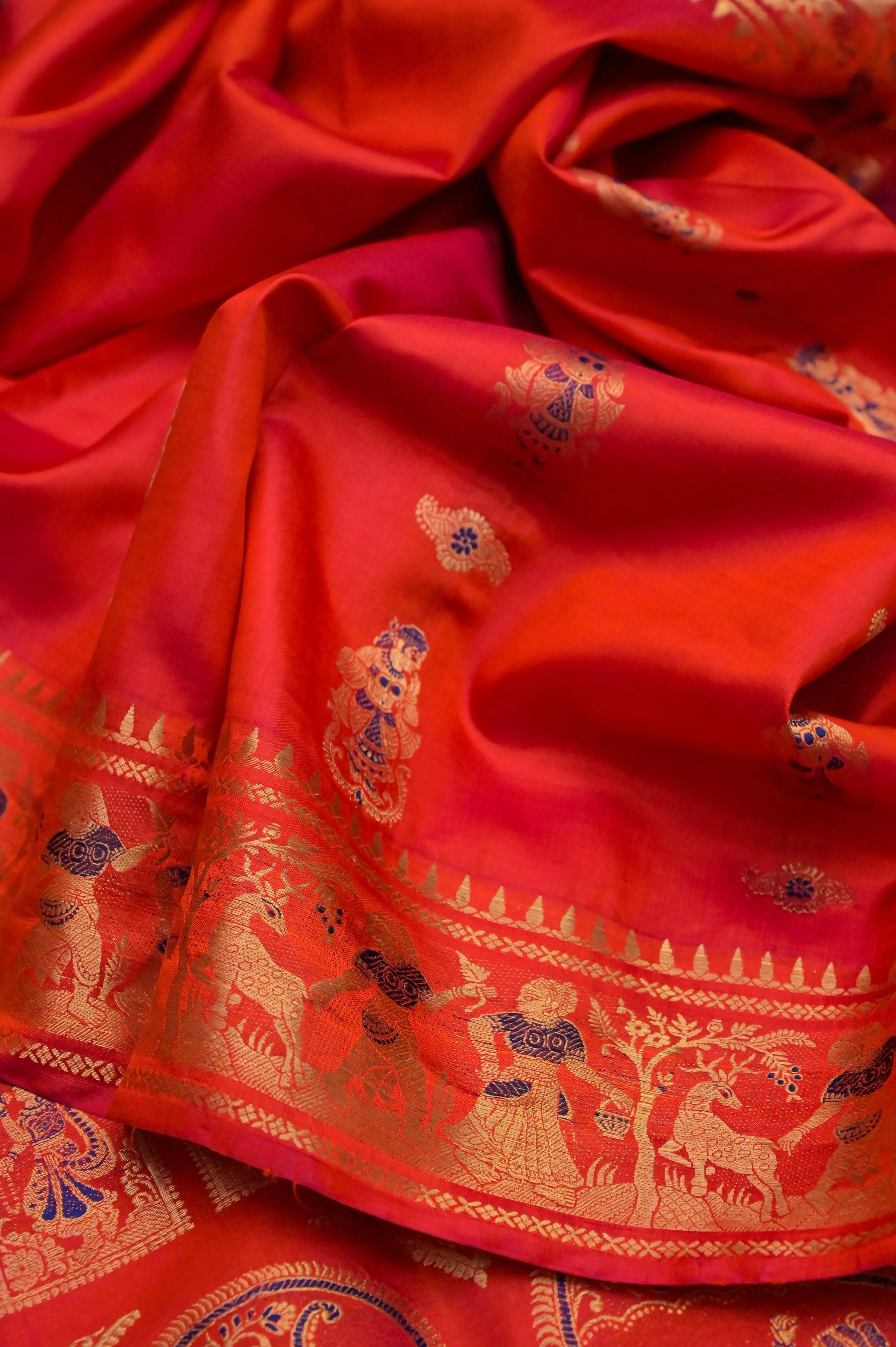 Orange and Magenta Dual Tone Baluchari Silk Saree with Meenakari Pallu