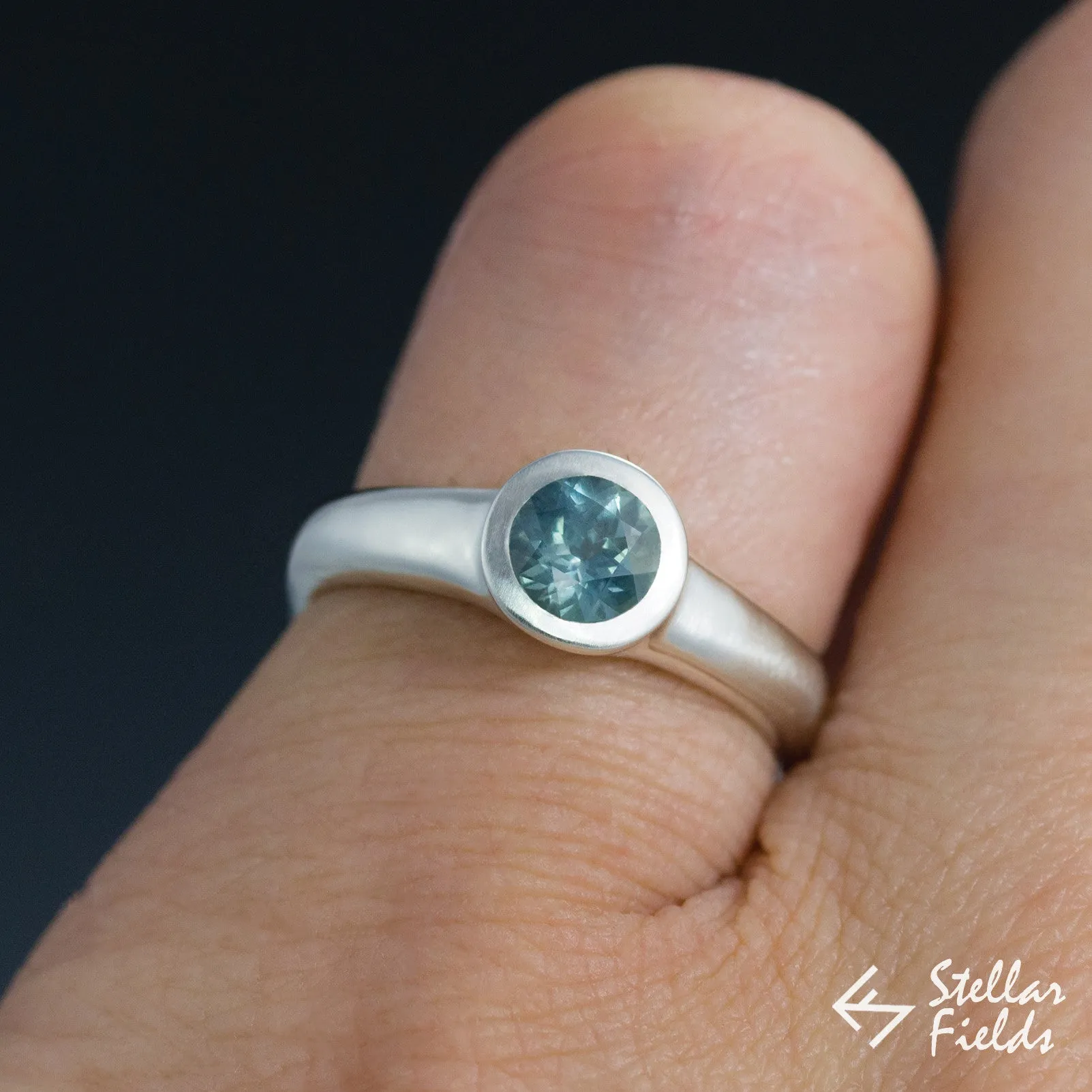 Round Bezel Ring Blue Green Montana Sapphire