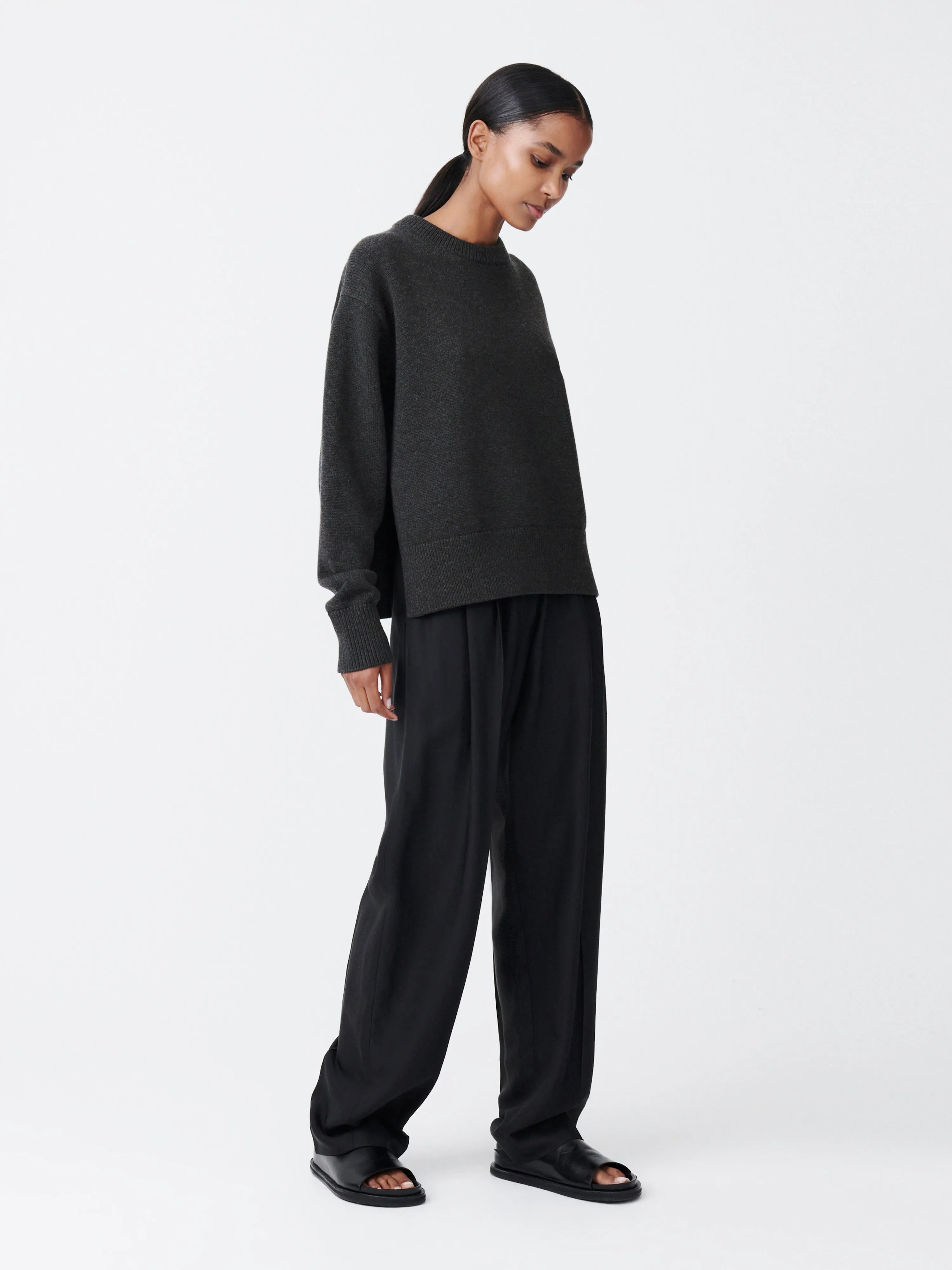 Sperro Wool Pant in Darkest Navy