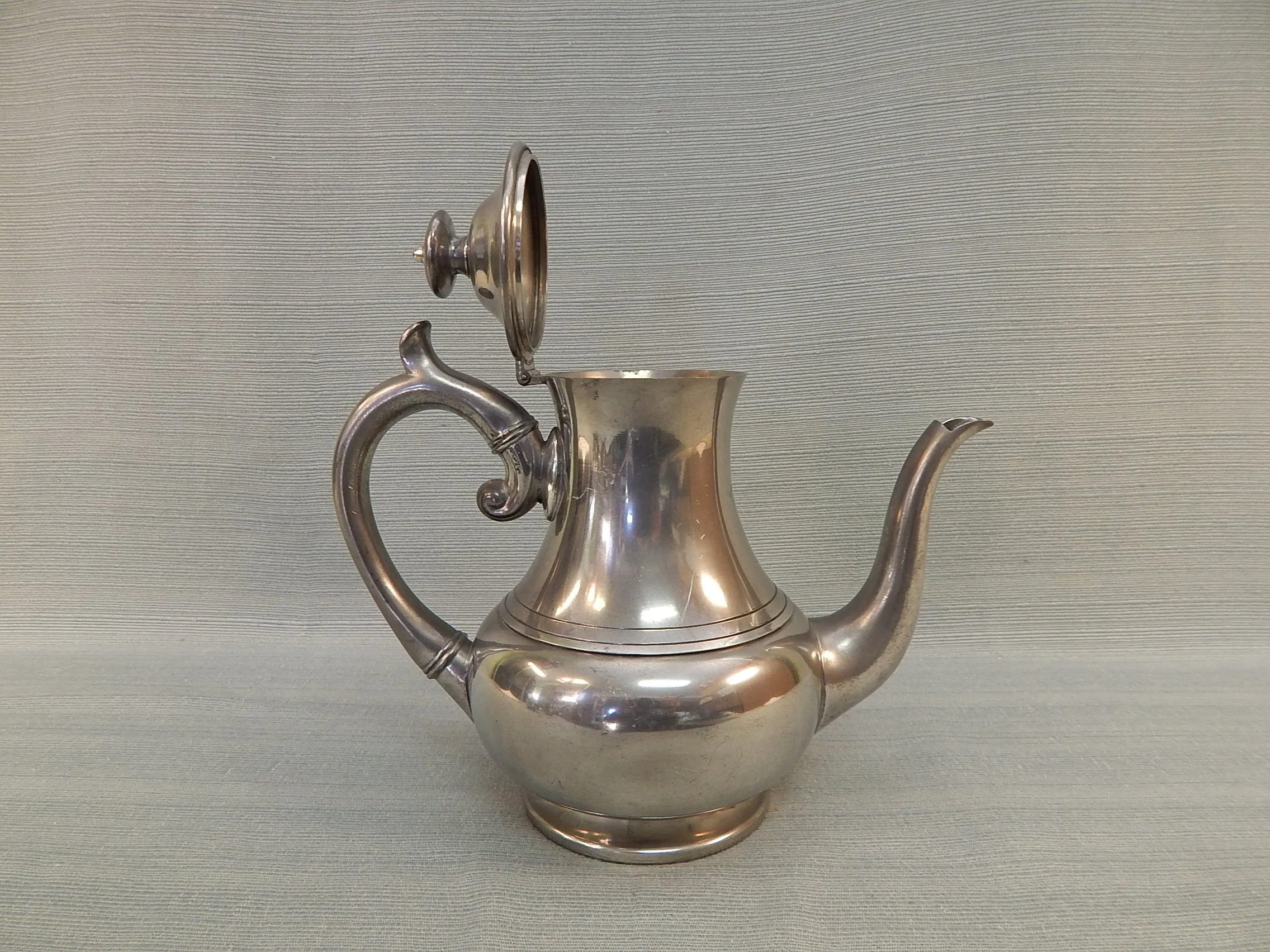 Woodbury Pewter Tea Pot with Creamer and Sugar